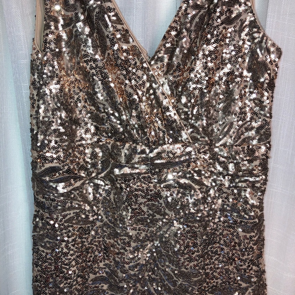 Badgley Mischka Beige and Gold Dress size 10 - Picture 9 of 16